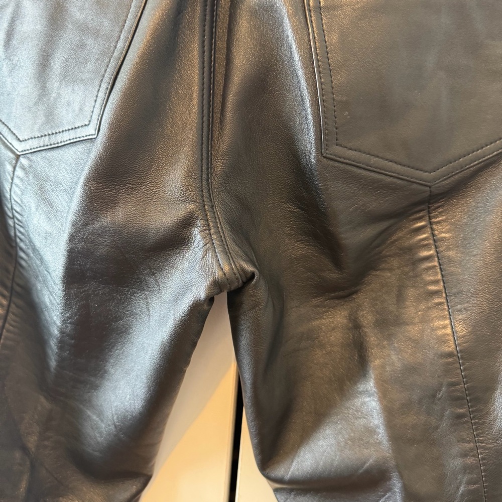 Vintage Hugo Buscati Genuine 100% Leather
Black Pants - Picture 12 of 13